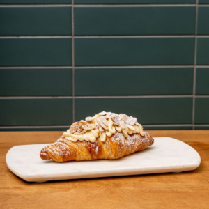 Croissant aux amandes