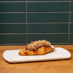 Croissant au Nutella et noisette